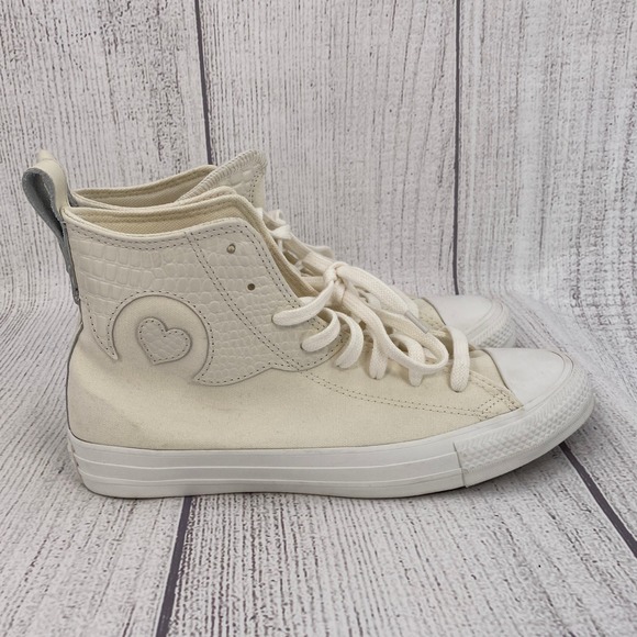 Converse Shoes - Converse Chuck Taylor All Star Unisex 7M/9W Egret White Heart Croc Western